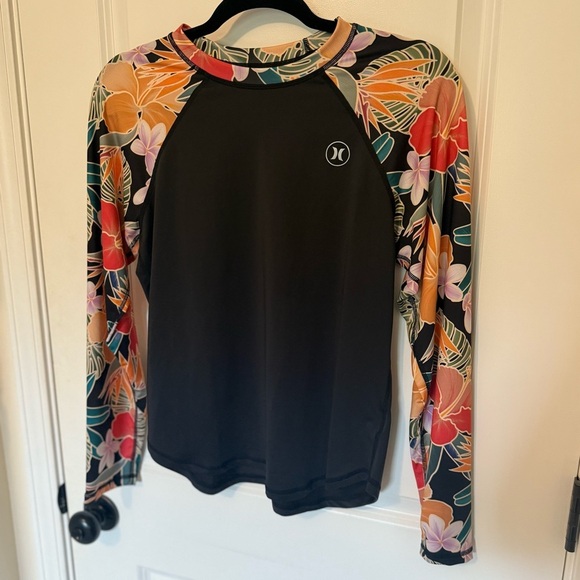 Hurley Tops - Hurley Women's Long Sleeve Surf Shirt Tee Rashguard With UPF 50+ Sun Protection